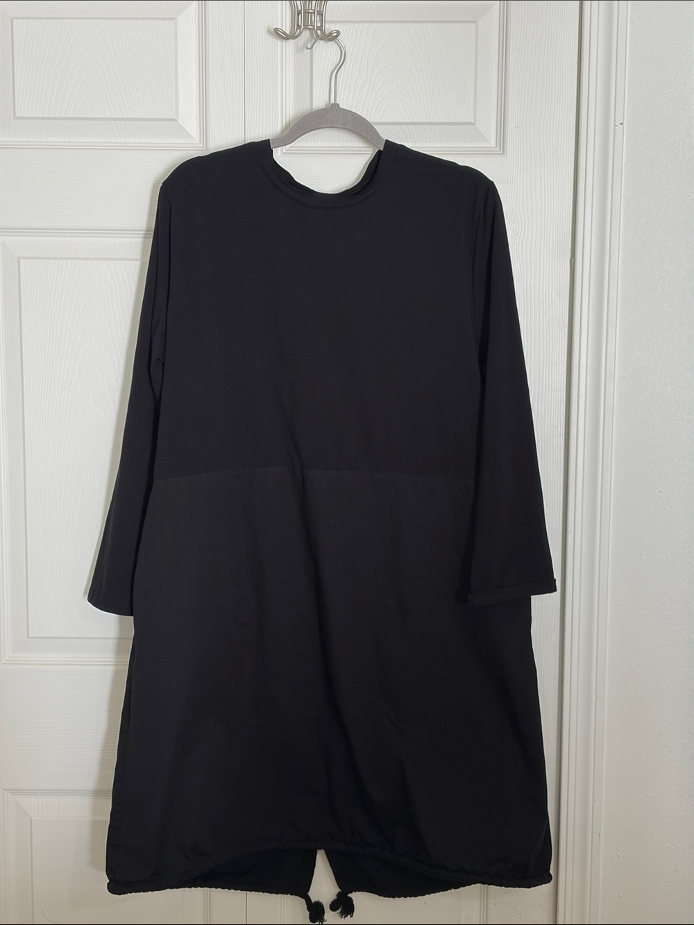 Amazon Black Long-Sleeve Swing Tunic Dress